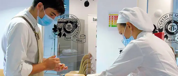 Monográficos de tartas, postres de catering y masas en la Escuela de Pastelería de Valencia