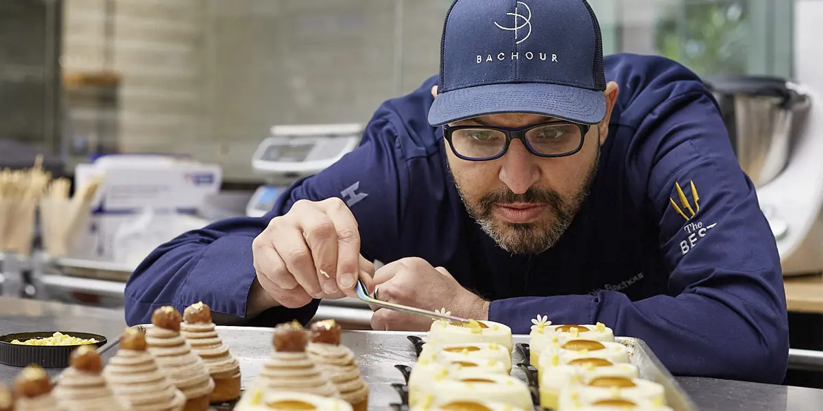 “Bachour Buffets es un libro para abrir una pastelería y tener recetas para cinco años”