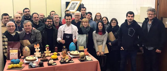 Las monas de Pascua de Lluís Costa en el Gremi de Pastisseria de Lleida