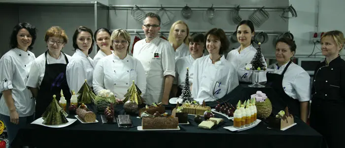 La Navidad de Michel Willaume se expande en el atelier de Maria Selyanina