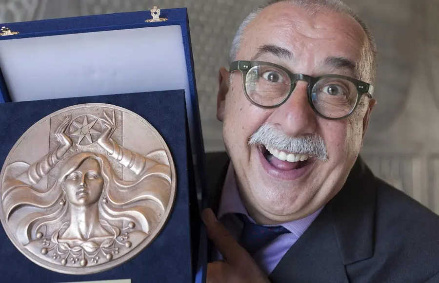 Sergio Dondoli, Maestro de Arte y Oficio en Italia