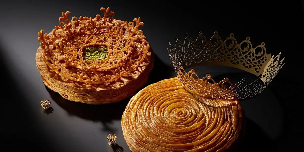 11 galettes des Rois que se salen del molde