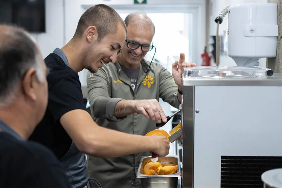 Albert Soler y Lluís Ribas enseñan el potencial del helado en la cocina molecular del CIB