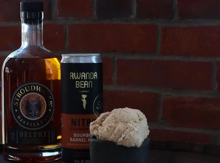 Rococo explora las posibilidades de la fusión del helado con café, bourbon y cerveza
