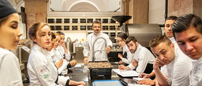 La EPGB crea el Máster en Diseño de Experiencias Gastronómicas