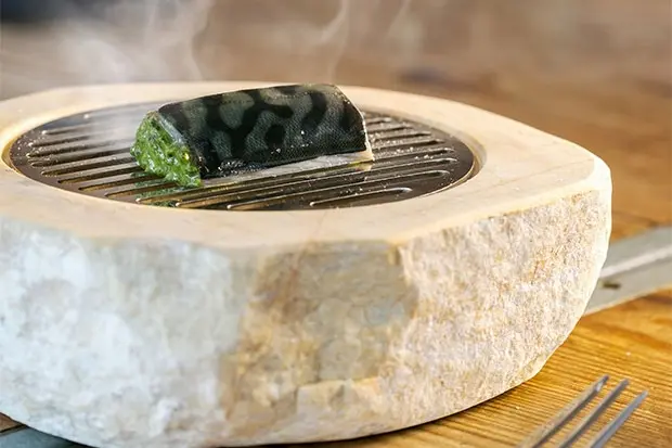 Caballa marinada con sake y pesto, de Gran Hotel La Florida