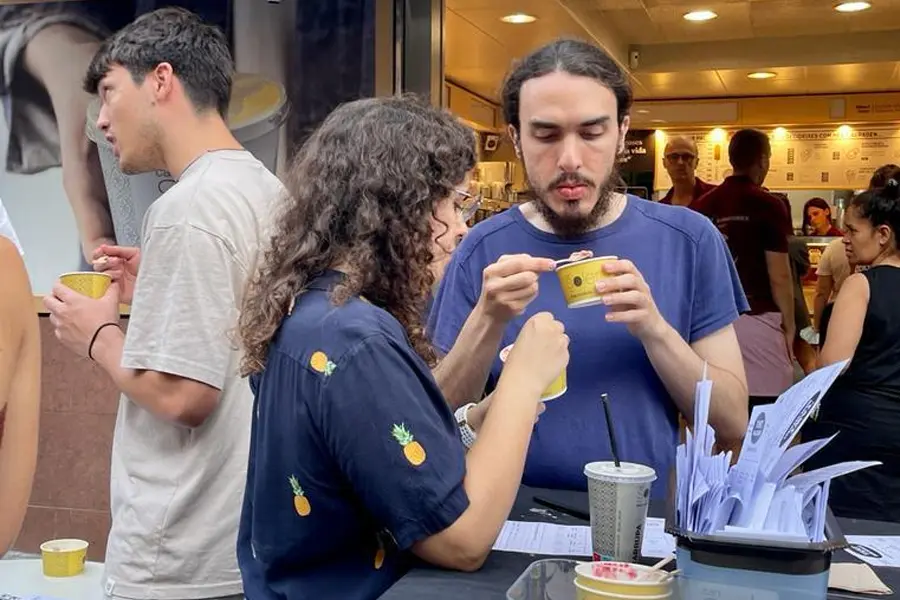 El veganismo se impone en la Cata solidaria de Can Soler