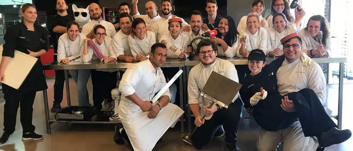 Una nueva promoción de pasteleros sale de la Escuela Torreblanca