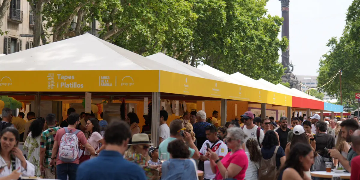 Smoothies, choux y conos-croissant en Tast a la Rambla