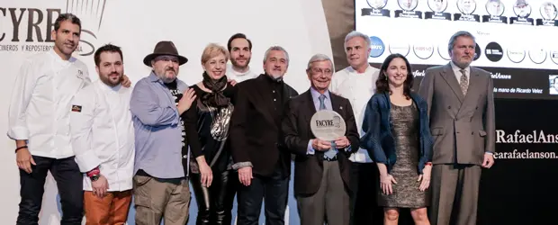 La gastronomía rinde homenaje a Rafael Ansón