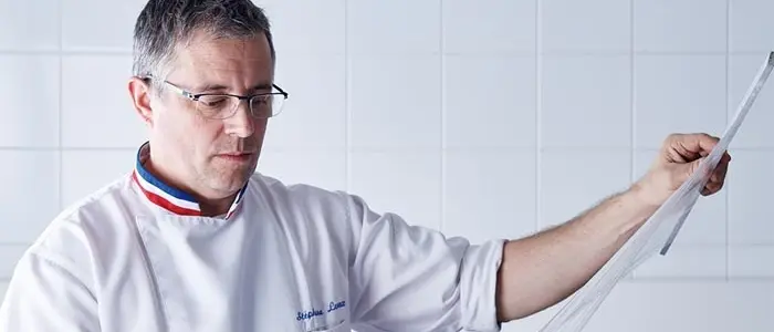 Stéphane Leroux: "Menos el agua cristalina todo se puede reproducir en chocolate"