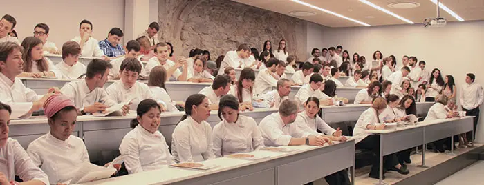 Las mujeres, protagonistas en la entrega de diplomas de la EPGB