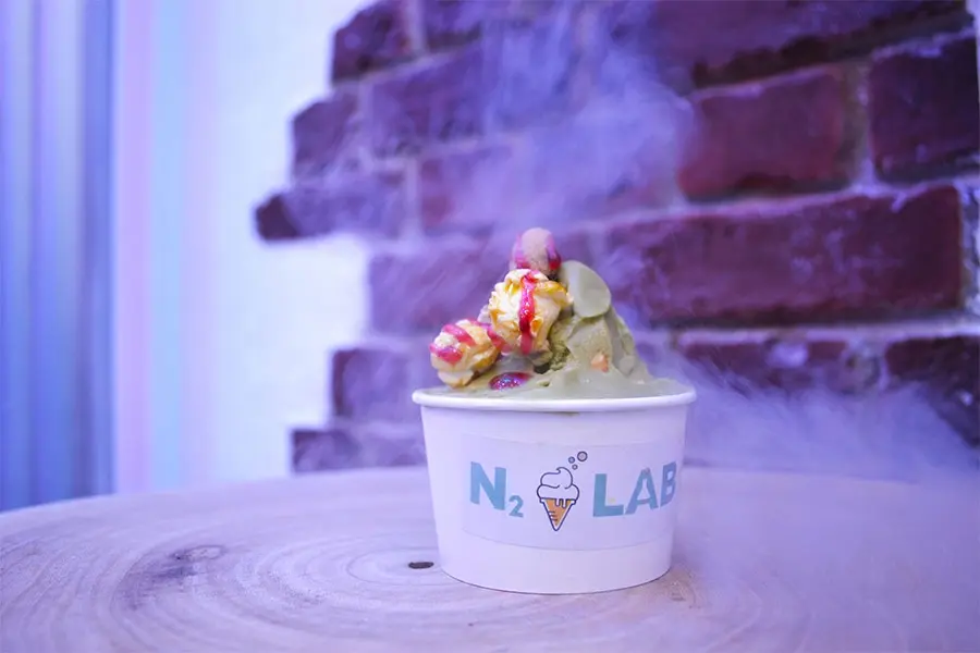 Helados con nitrógeno líquido en Madrid en N2 Lab