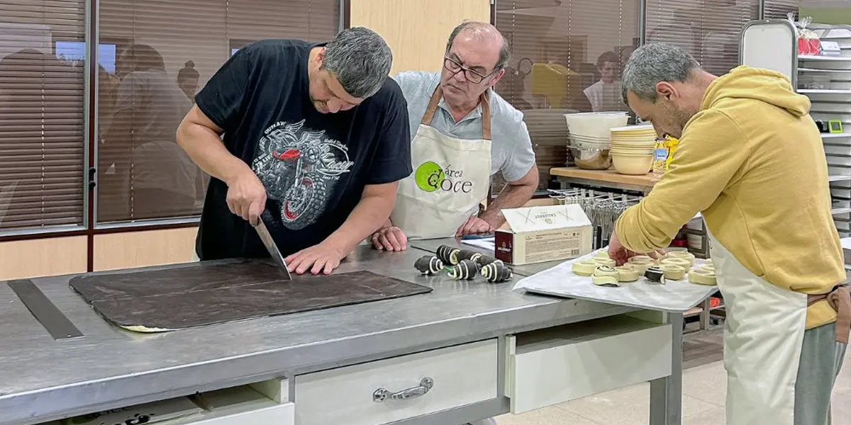 Pascua y panadería salada en los cursos de Área Doce