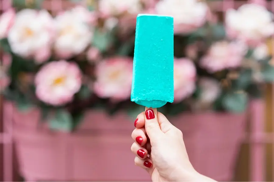 Deliveroo y Lolo Polos crean un polo que hidrata la piel y aporta vitaminas
