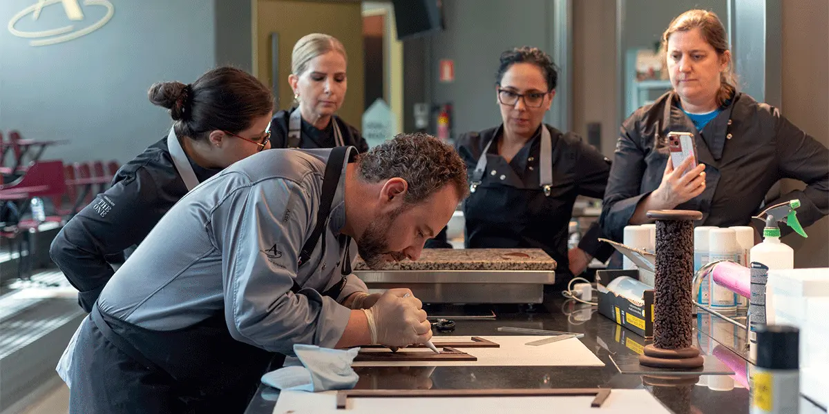 La Chocolate Academy prepara un impresionante calendario formativo 2023/24 con más de 30 cursos