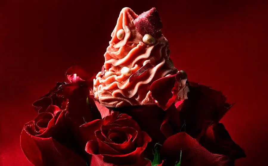 Una rosa comestible de Rocambolesc para el Día Internacional del Libro