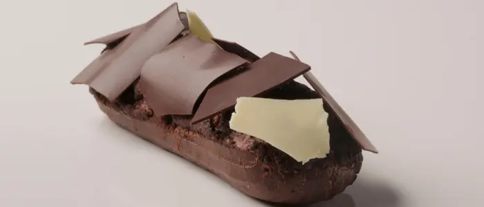 Éclair Chocolate Cassis de Miguel Costa