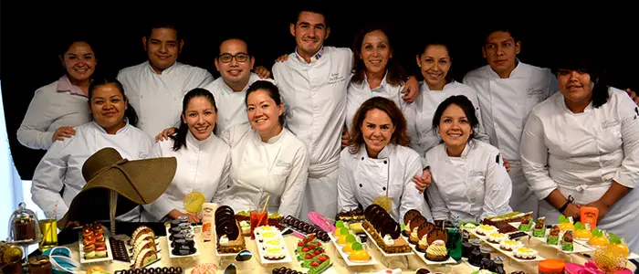 La pastelería de Jérôme de Oliveira en un curso de Maricú