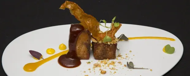 Una terrina de carne con elementos dulces y picantes, Tapa de l’Any 2017