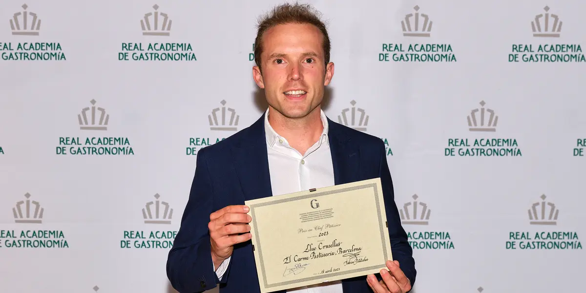 Lluc Crusellas recibe el Prix au Chef Pâtissier 2023