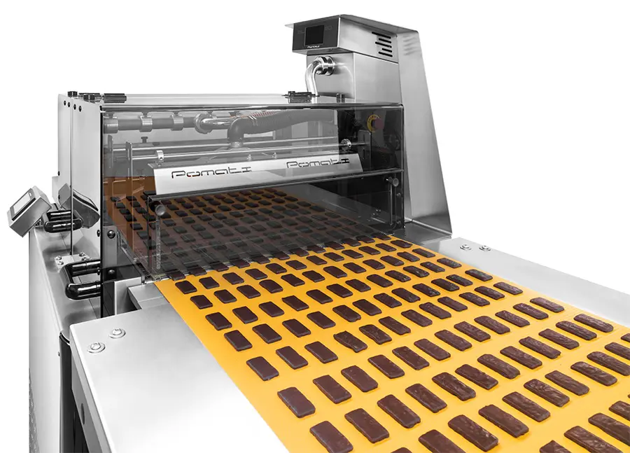 Sermont presenta equipos Pomati para el bañado de chocolate en grandes obradores