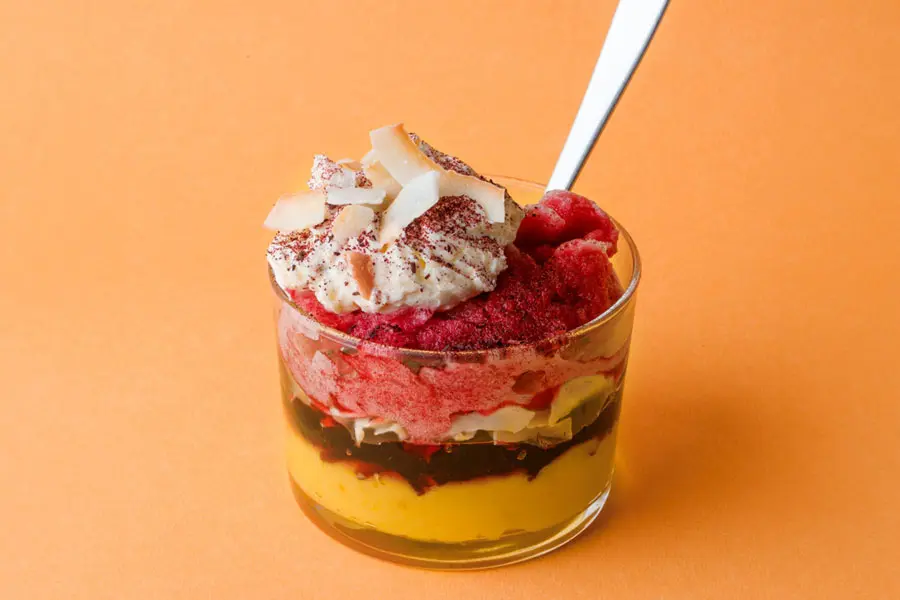 Mercedes Román reinterpreta las granitas heladas con elementos culinarios
