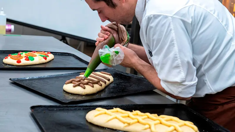 Proceso de elaboración de la coca de San Juan