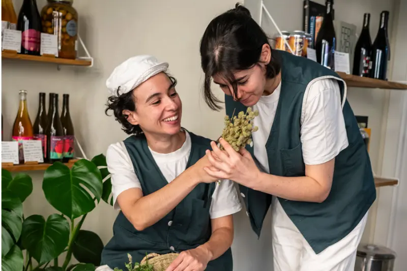Paula López y María Luz Villegas
