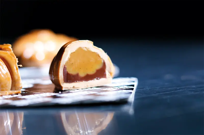 Chocolate croissant bar