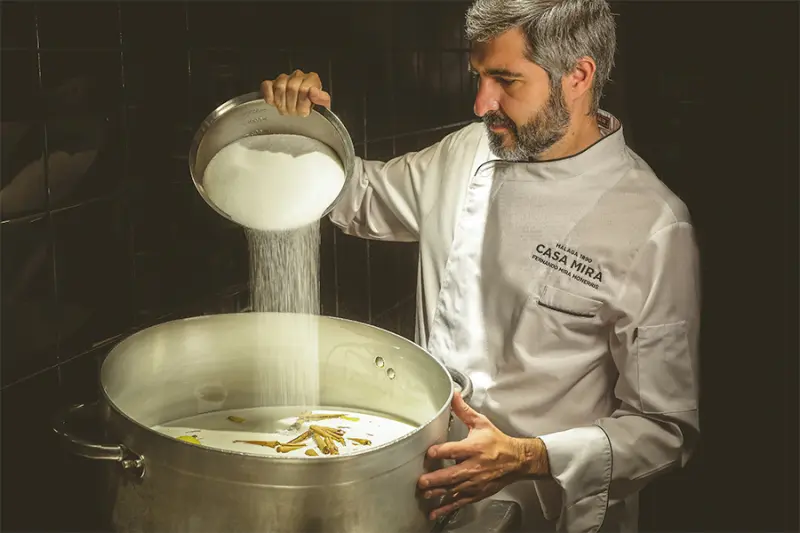 Elaboración leche merengada