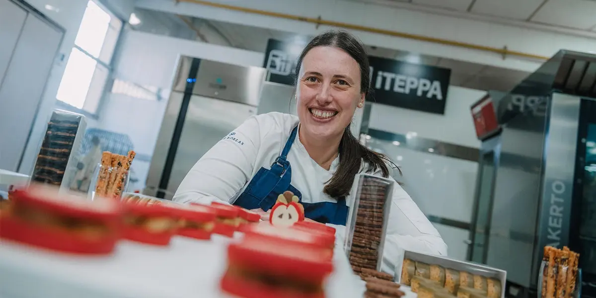 Ester Roelas reivindica pastas de té, galletas y snacks en Iteppa
