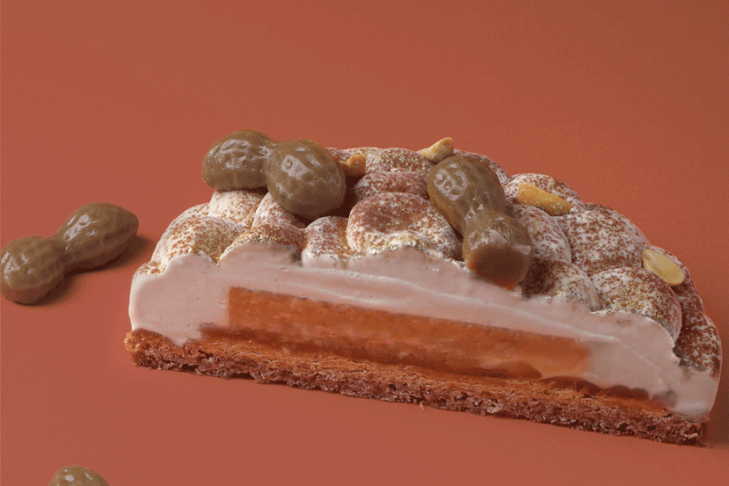 Tarta helada de cacahuete y plátano sobre galleta chewy