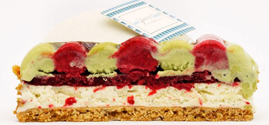 tarta de frambuesa y té verde