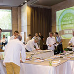 Jurado evaluando en premio pasta de té de Dulcypas