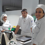 alumnos ESPV elaborando recetas