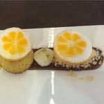 Otro ángulo de postre en plato de Malasia