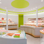 vista interior de la nueva tienda Pierre Hermé Paris