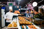 Escaparate de croissants en Europain