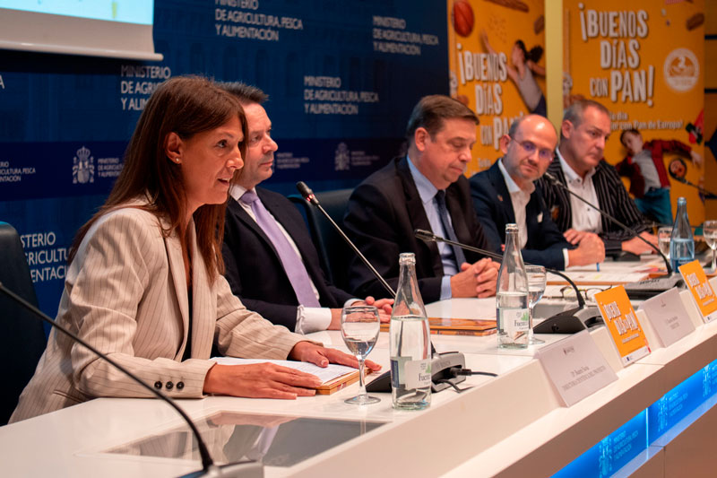 Beatriz Navia durante la charla