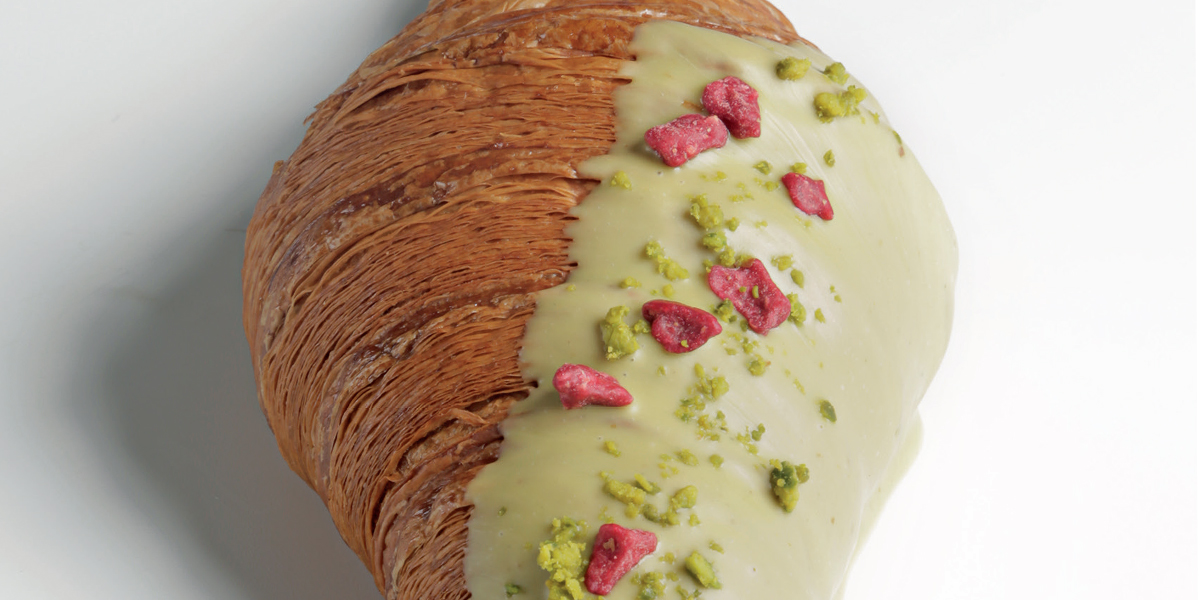 Croissant de pistacho y cereza de la Pastelería Ochiai