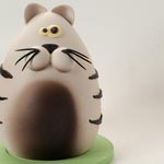 El gato de chocolate sin desplegar su interior