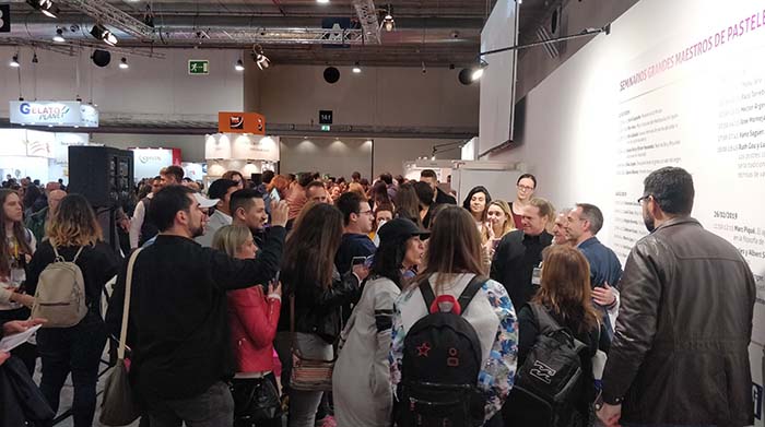 Publico al final de la ponencia de Paco Torreblanca en Intersicop 2019