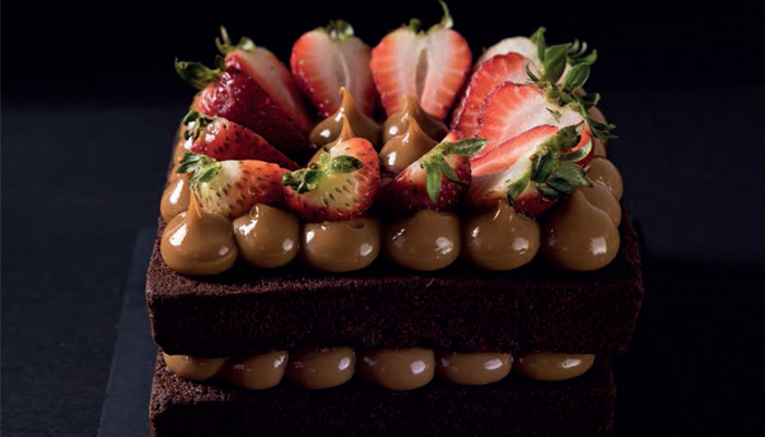 Tartaleta de chocolate, fresas y dulce de leche de Roberto Muñoz