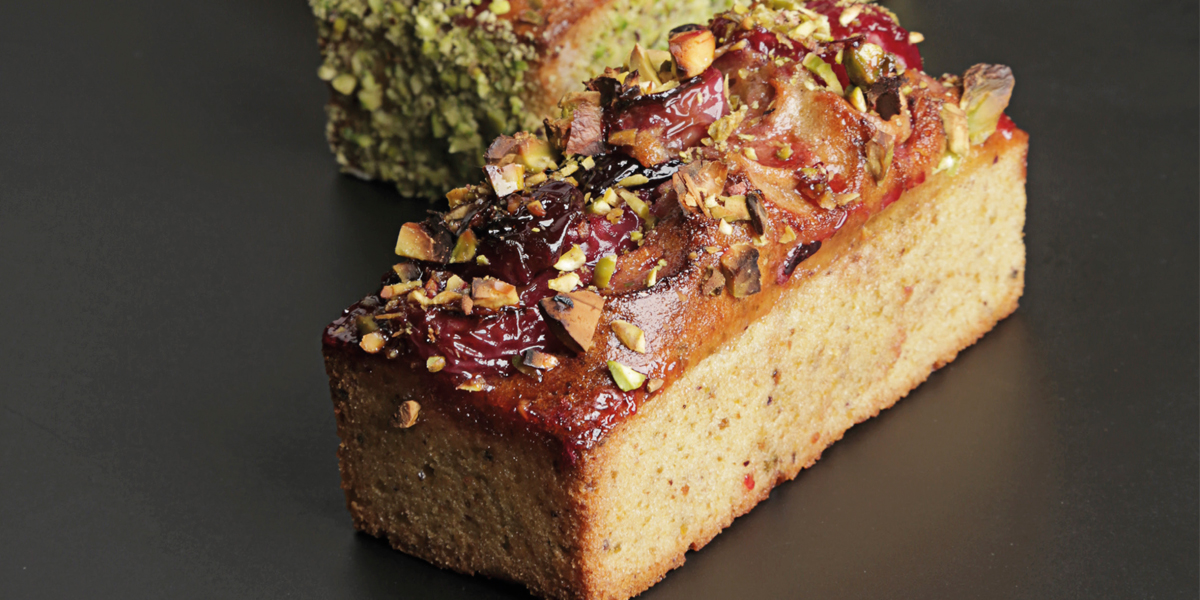 Cake de pistachos y cerezas de Lucila Canero