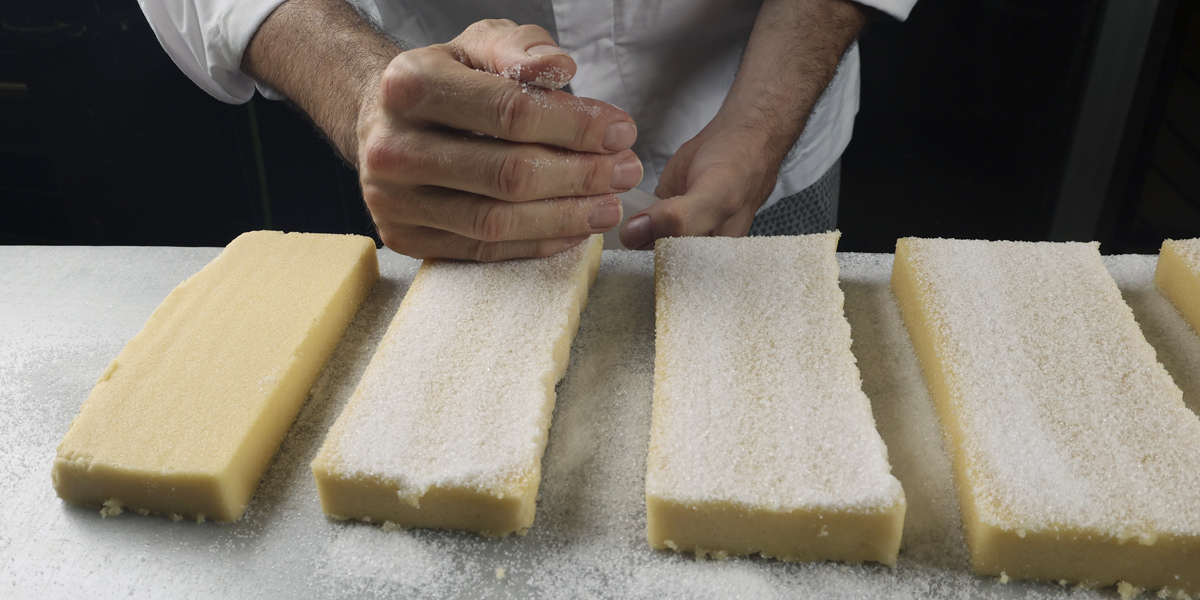 Azúcar sobre el turrón